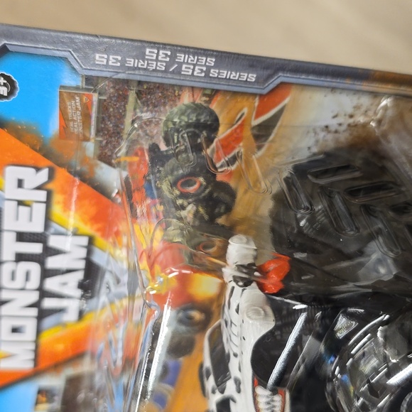 Monster Jam Monster Mutt Dalmation - Picture 4 of 5